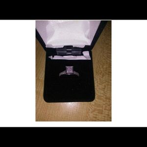 Diamond cluster ring